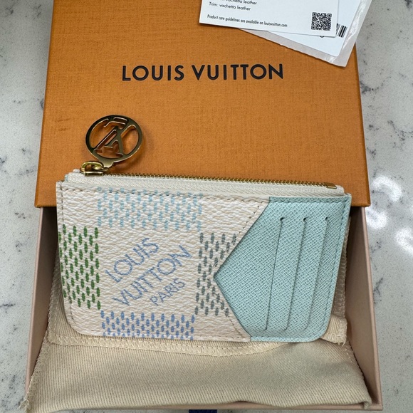 SOLD!! Louis Vuitton Romy Card Holder Wallet - Picture 2 of 7